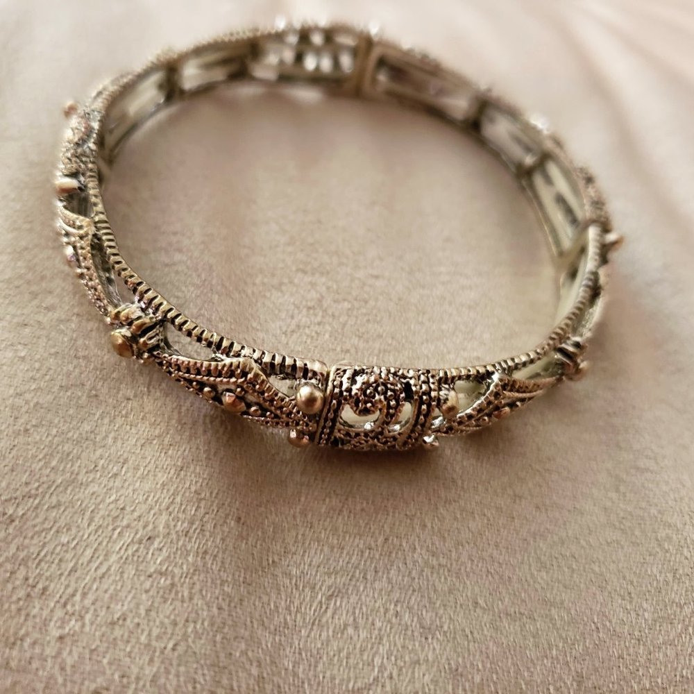 Beautiful Stretch bracelet